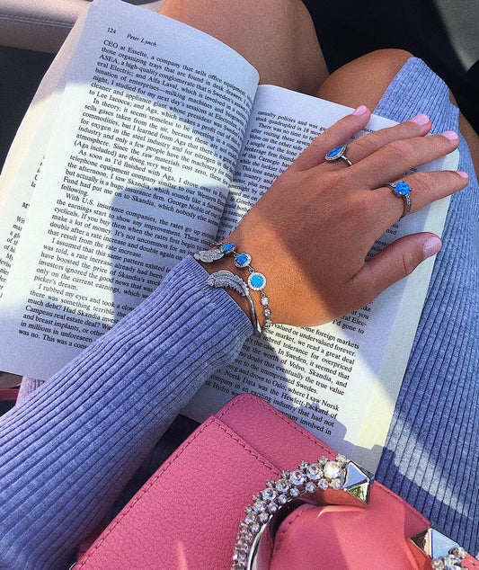 Must-Have Jewellery Pieces for the Office